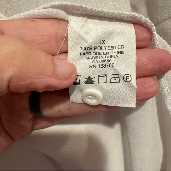 5/25 Women’s Plus Size Loose/Flowing Blouse in White - Picture 3 of 3